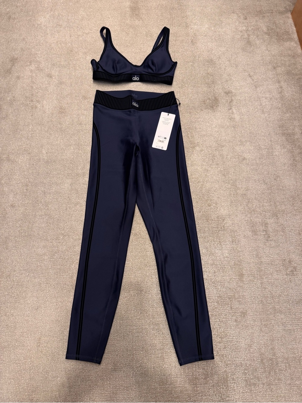 ALO Yoga Set - Airlift High-Waist 7/8 Line Up Leggings w/ Matching Bralette Navy